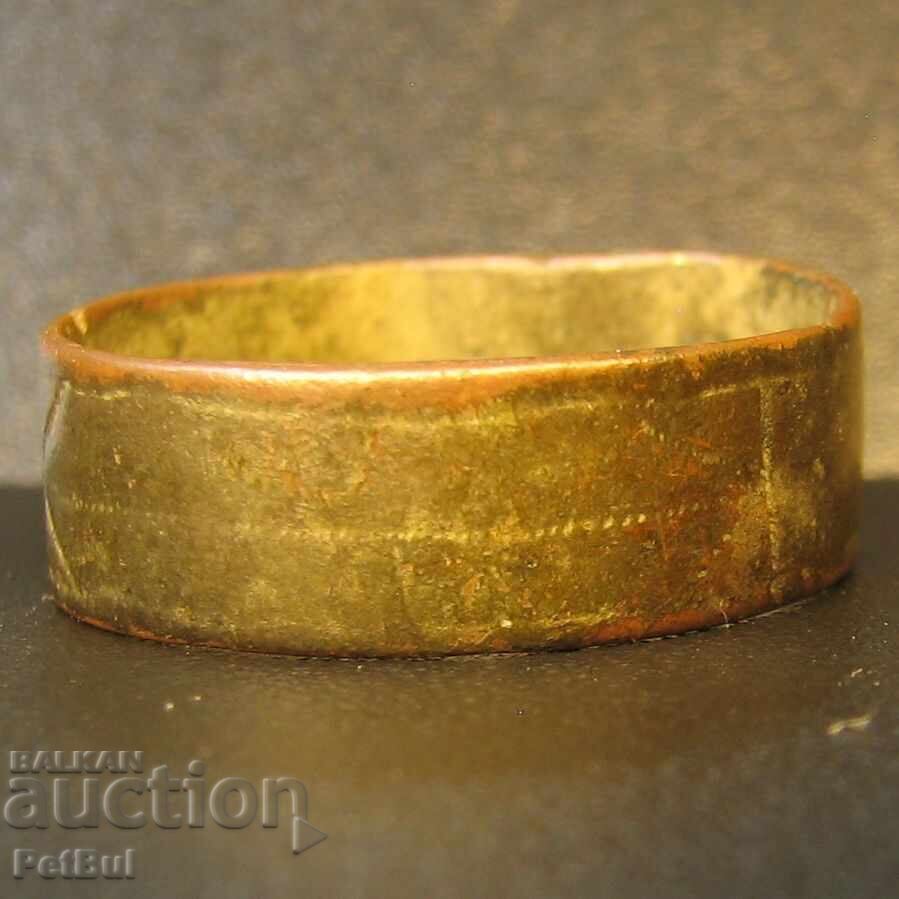 Παράδοση Πολεμική Τέχνη Παλιό Γυναικείο Χάλκινο Δαχτυλίδι Με Φιγούρες