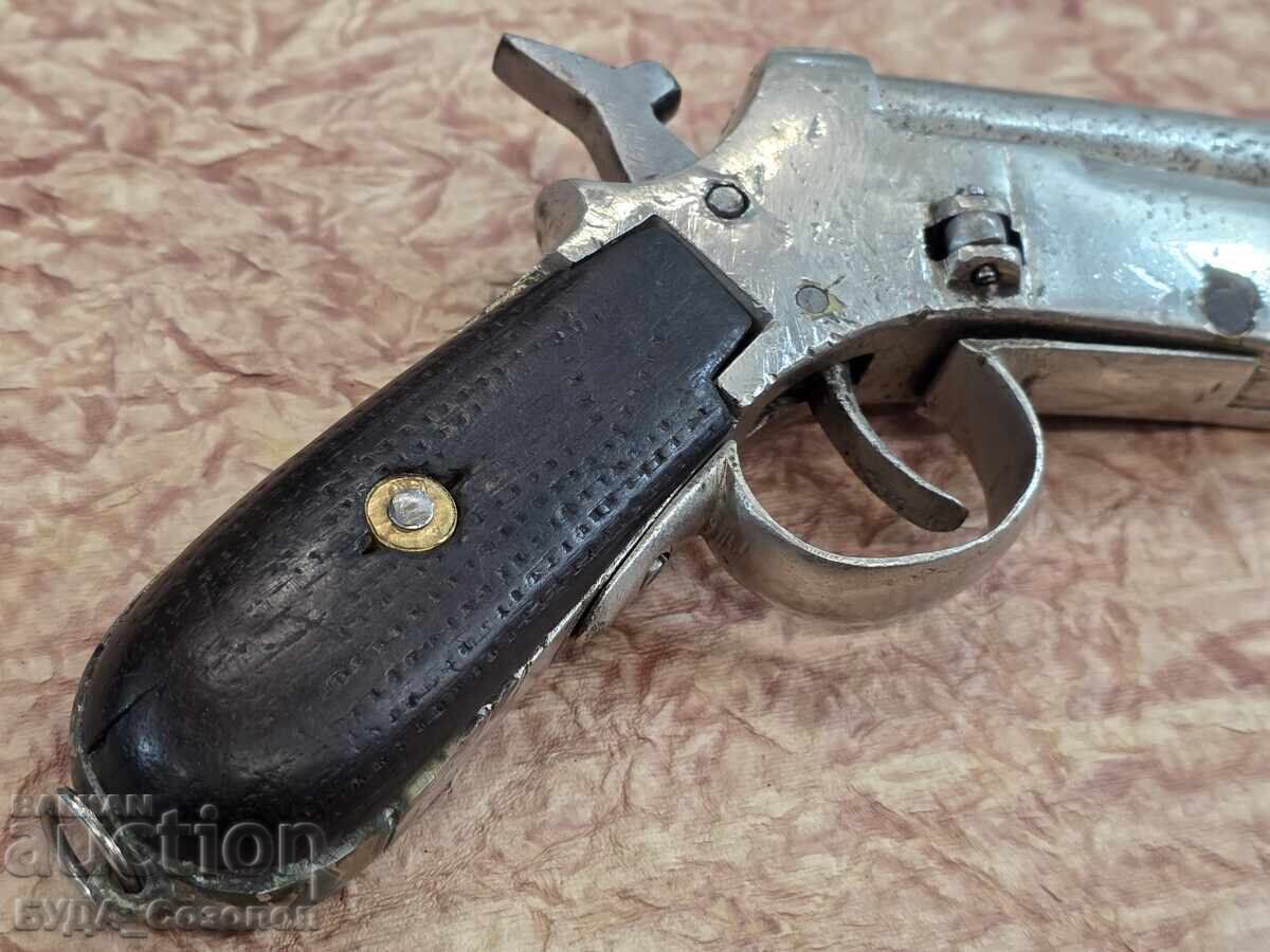 Primul pistol bulgăresc "Soarta de cioban" cu un singur foc RRRR - 6