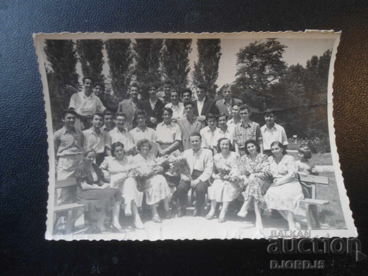 Παλιά φωτογραφία, 28.VII.1954, απόφοιτοι Παλιά φωτογραφία, 28.VII.1954, απόφοιτοι