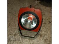 Παλαιό ρετρό φανάρι με δύο φώτα λευκό και κόκκινο