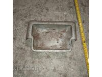 Cenușar pentru sobă de lemn de Pernik. Turnare din fontă