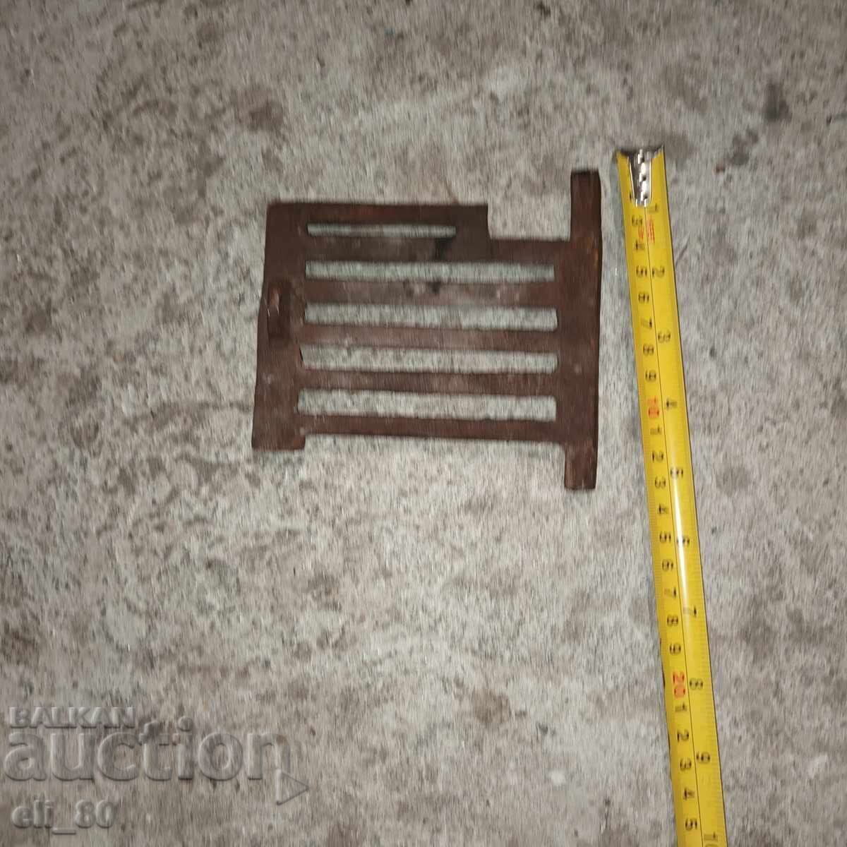 скара за печка 13 см с цена € 5.00 | 9.78 лв.