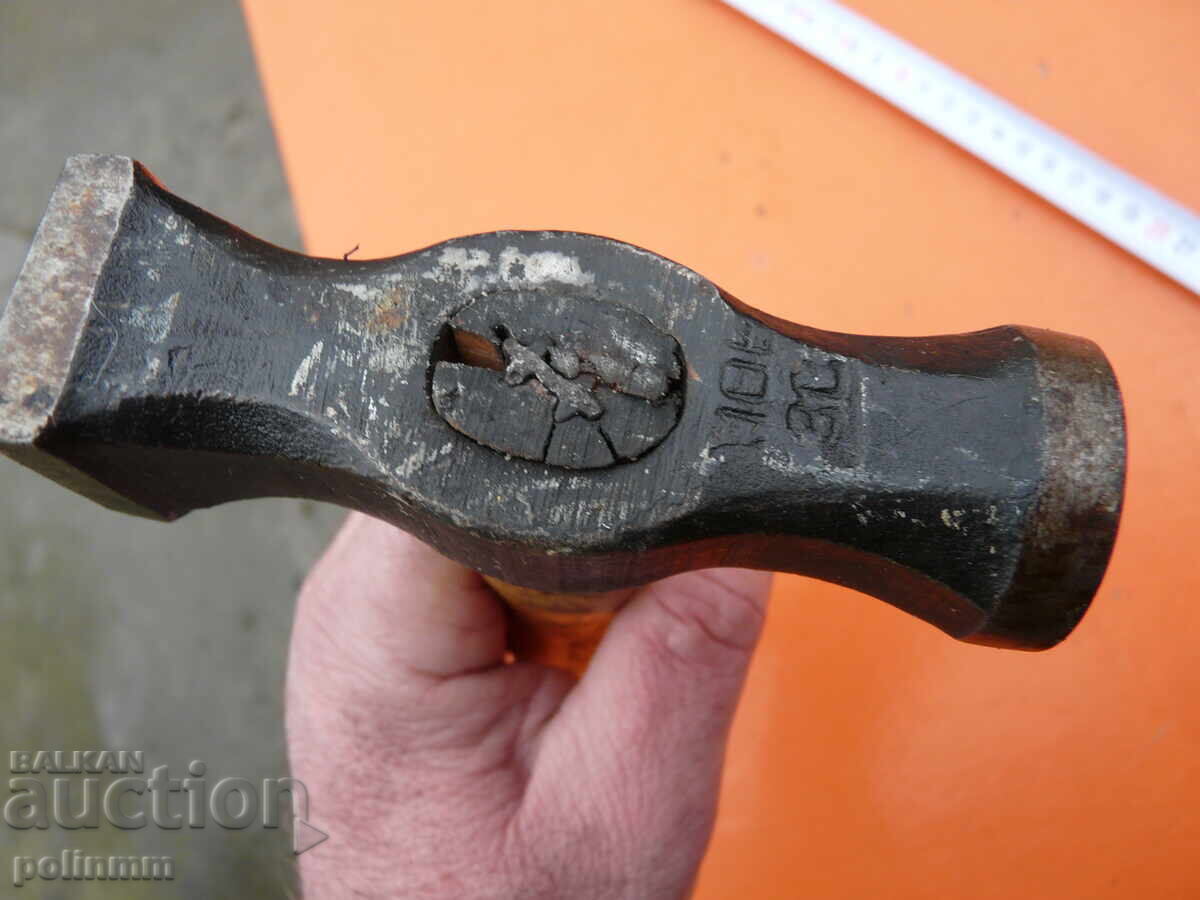 Доставка на Тенекеджийски чук - 330 Доставка на Тенекеджийски чук - 330