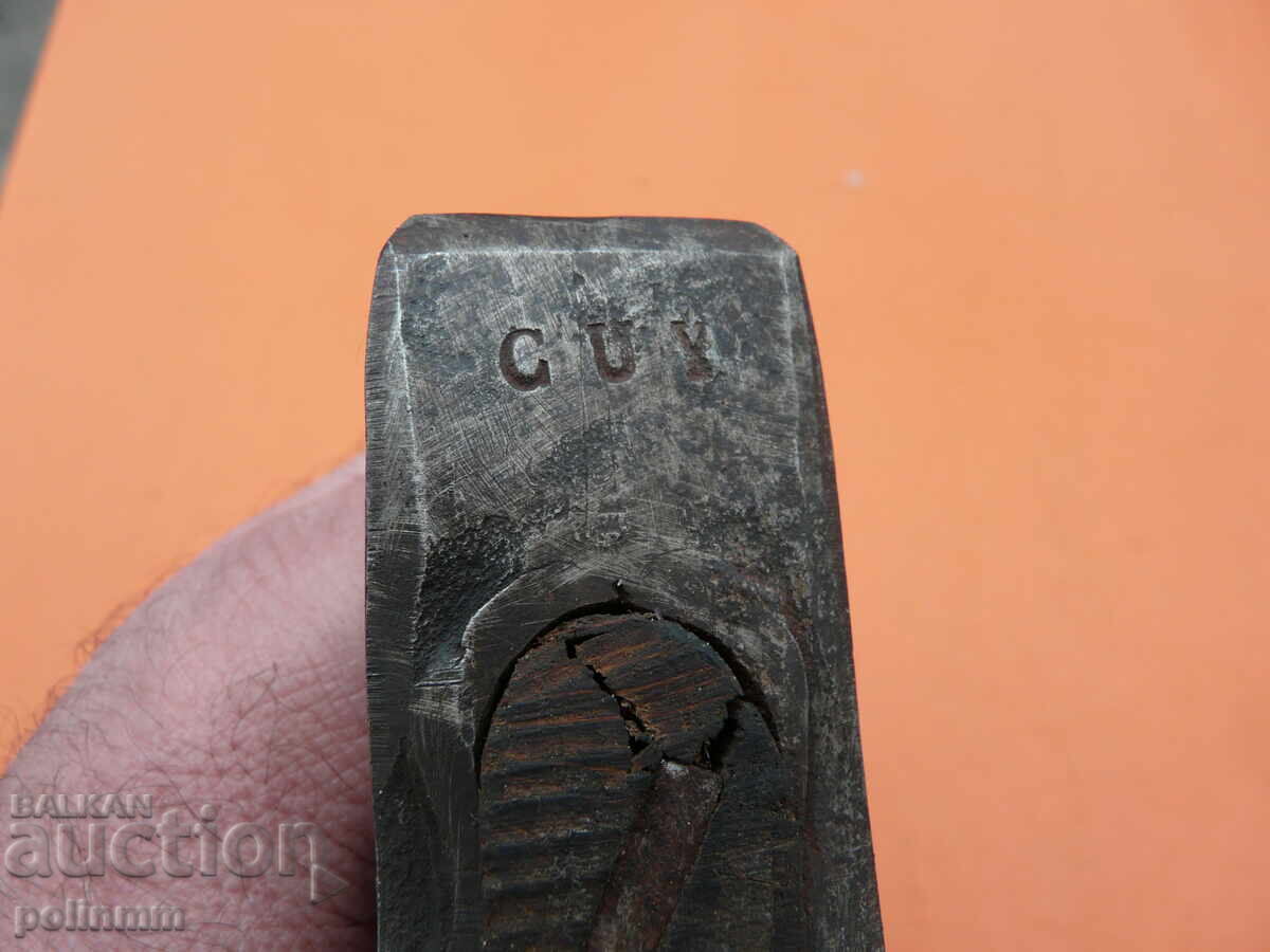 Delivery of Tool for digging troughs