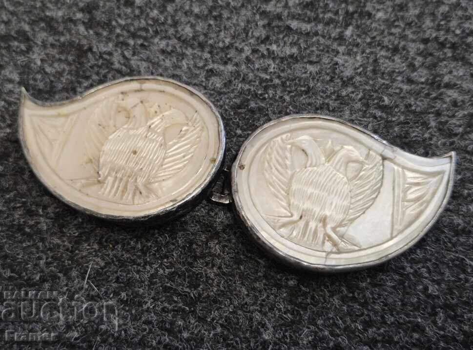 Δημοπρασία Ασημένια Πόρπη με χειροποίητο σκαλιστό σεντέφ ασημένιες πόρπες