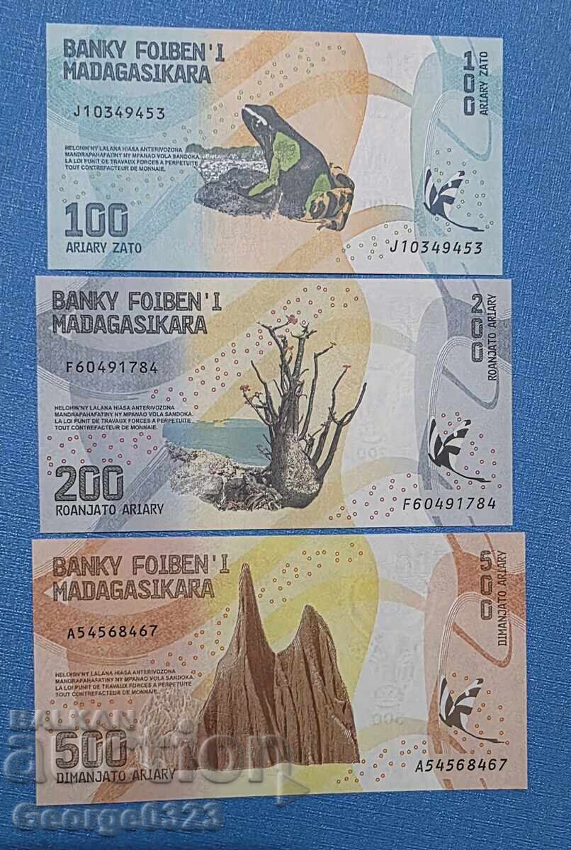 Madagascar set 3 piese UNC Noi cu preț € 5.00 | 9.78 BGN