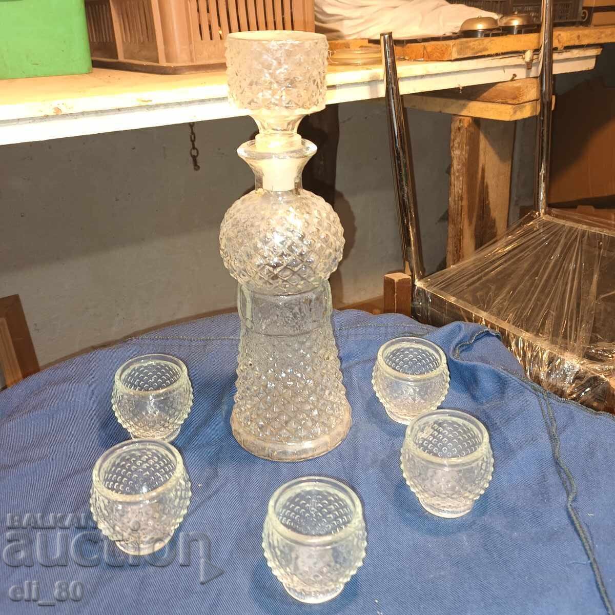 стар ретро сервиз от дебело стъкло