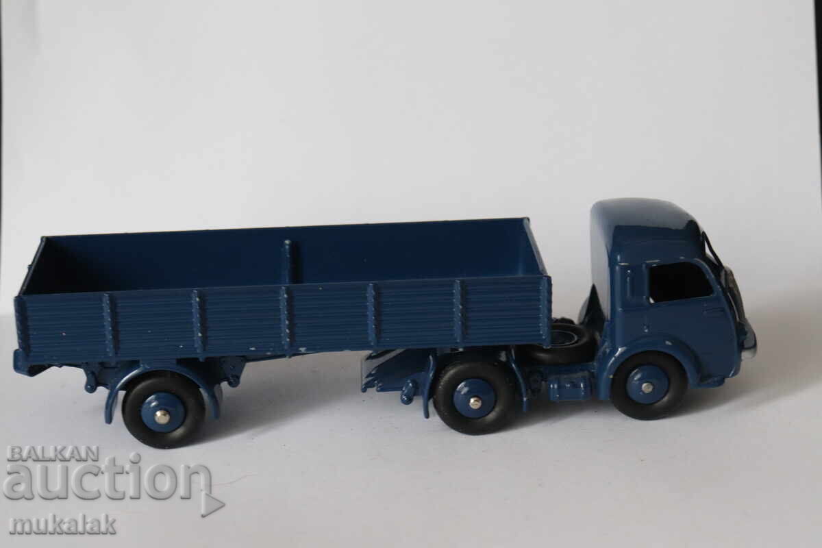 JUCĂRIE DINKY PANHARD CAMION MODEL MAȘINUȚĂ - 6 JUCĂRIE DINKY PANHARD CAMION MODEL MAȘINUȚĂ - 6