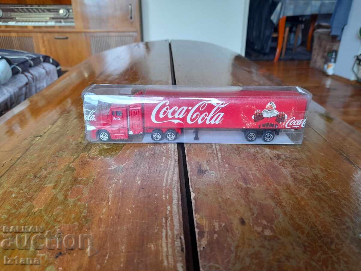 Licitație Camion Coca Cola, Coca Cola