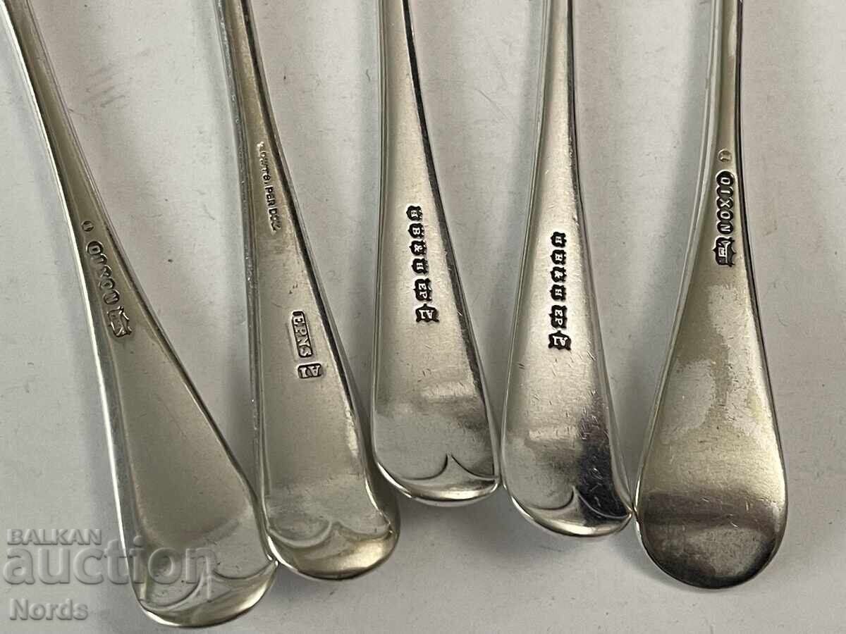 Παράδοση Ασημένια μαχαιροπίρουνα με σημάδια