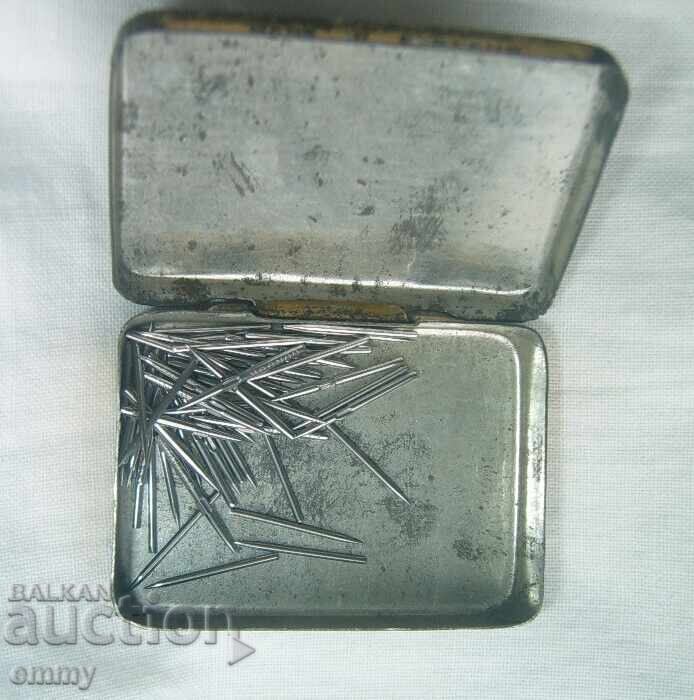 Кутия с иглички / игли за грамофон , Англия с цена € 7.00 | 13.69 лв.