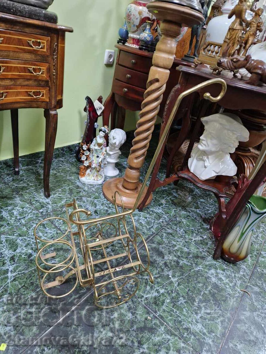 Licitație Minunată cărucior antic englezesc pentru sticle