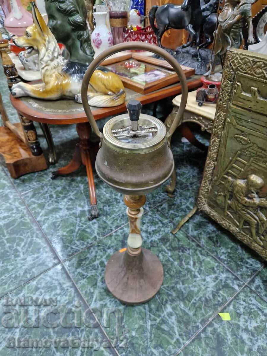 Superb scrumier belgian de podea, din bronz și onix cu preț € 119.00 | 232.74 BGN