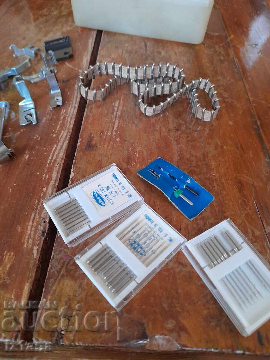 Licitație Old Feet, piese de mașină de cusut Licitație Old Feet, piese de mașină de cusut