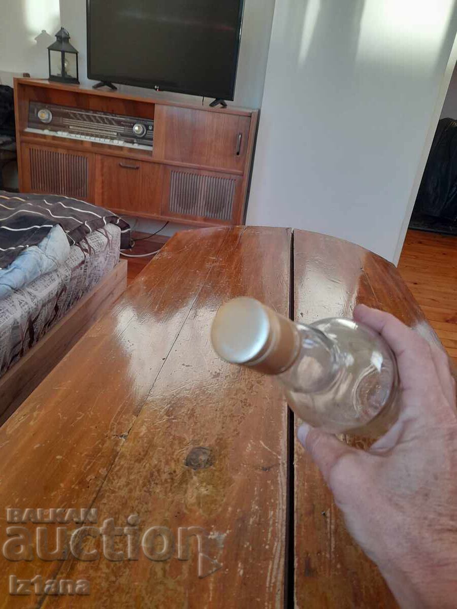 Παλαιό μπουκάλι ουίσκι GD - 6