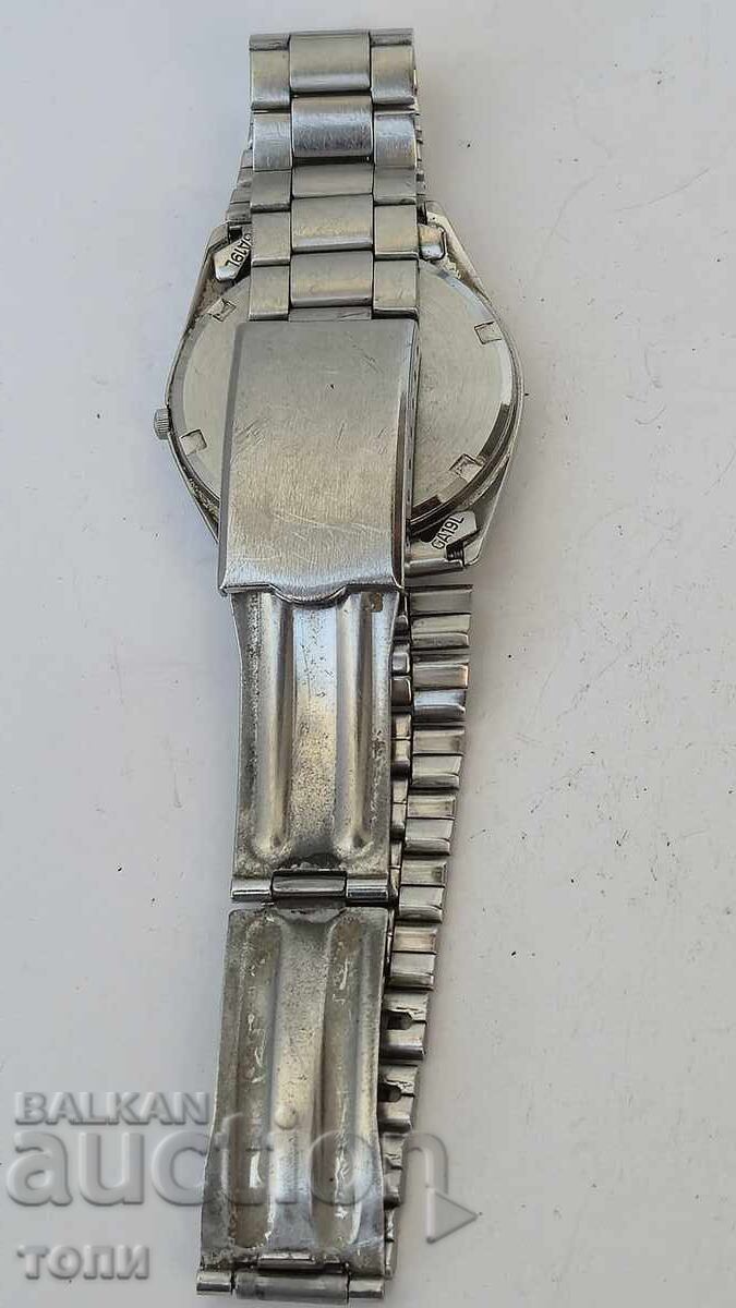 Delivery of PUMA QUARTZ JAPAN RARE I DON'T KNOW IF IT WORKS BZC !!!!