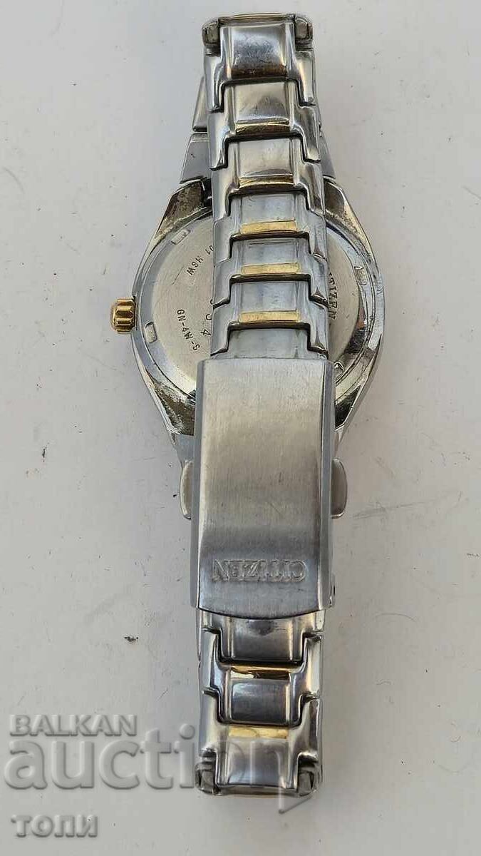 Delivery of CITIZEN QUARTZ JAPAN RARE, I DON'T KNOW IF IT WORKS, BZTS!!!