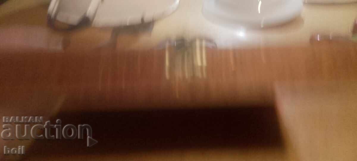 Аукцион Дървена кутия за пури