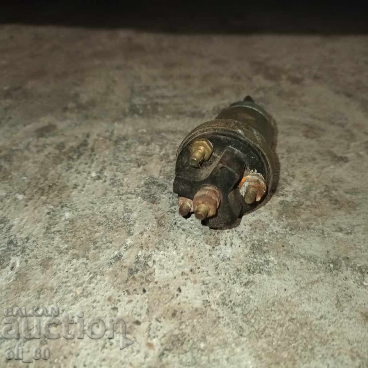 Old contact key with price € 5.00 | 9.78 BGN Old contact key with price € 5.00 | 9.78 BGN