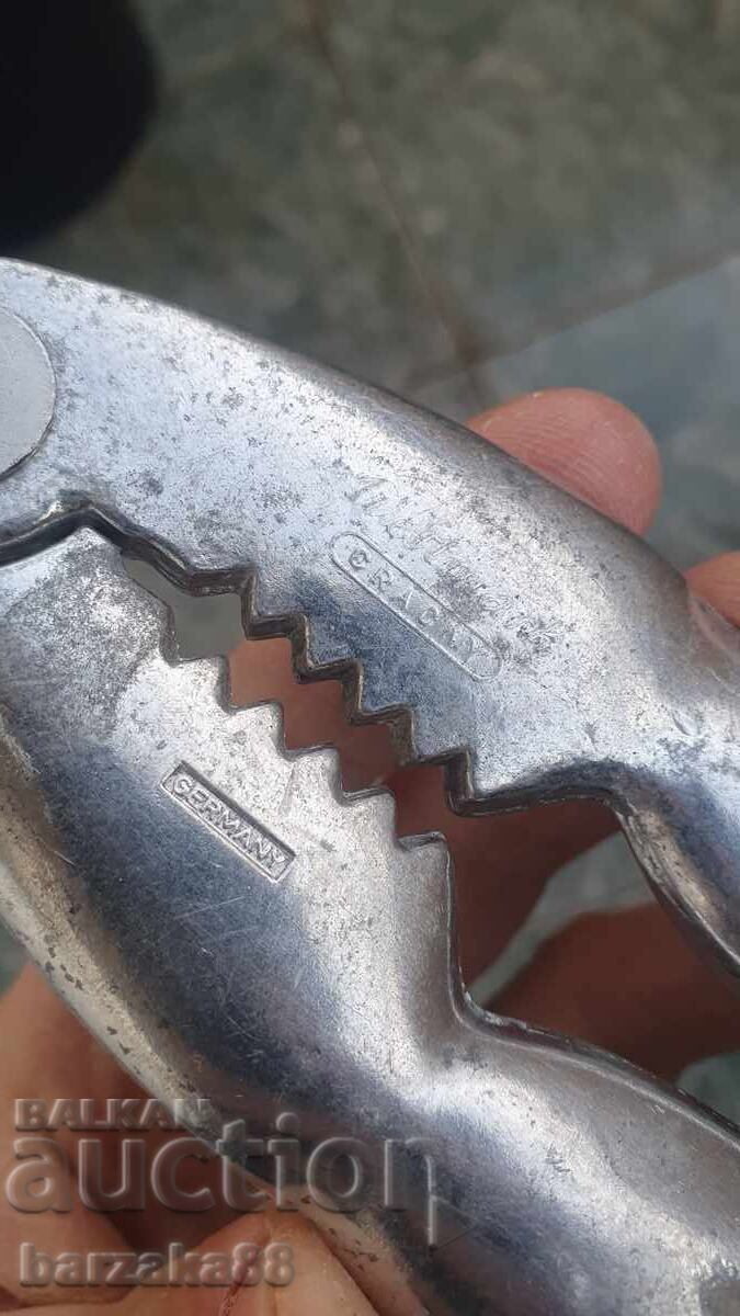 Livrarea Vechi Clești Spargător de Fructe de Mare