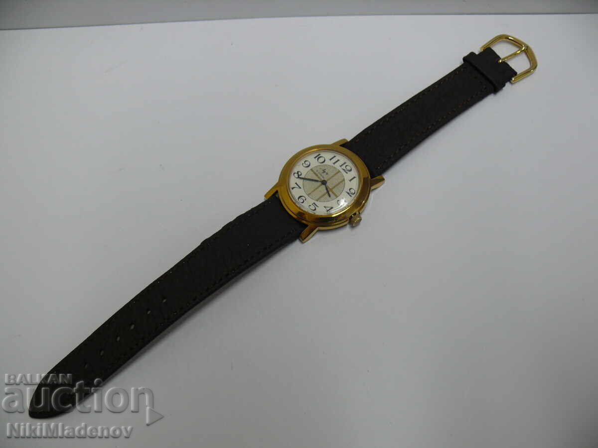 Доставка на ЛУЧ Механичен ръчен часовник, работещ Доставка на ЛУЧ Механичен ръчен часовник, работещ