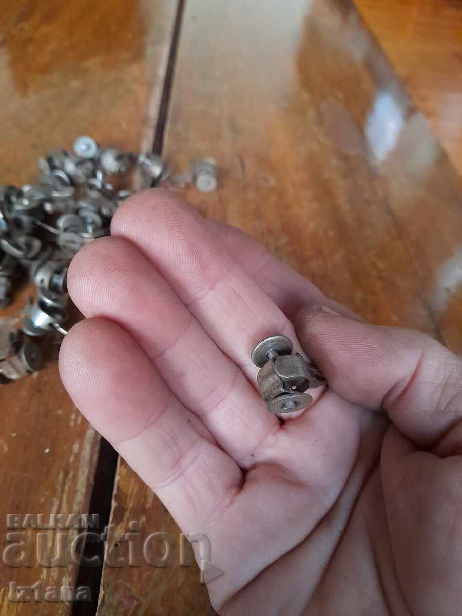 Livrarea Cârlige vechi, cârlige pentru perdele