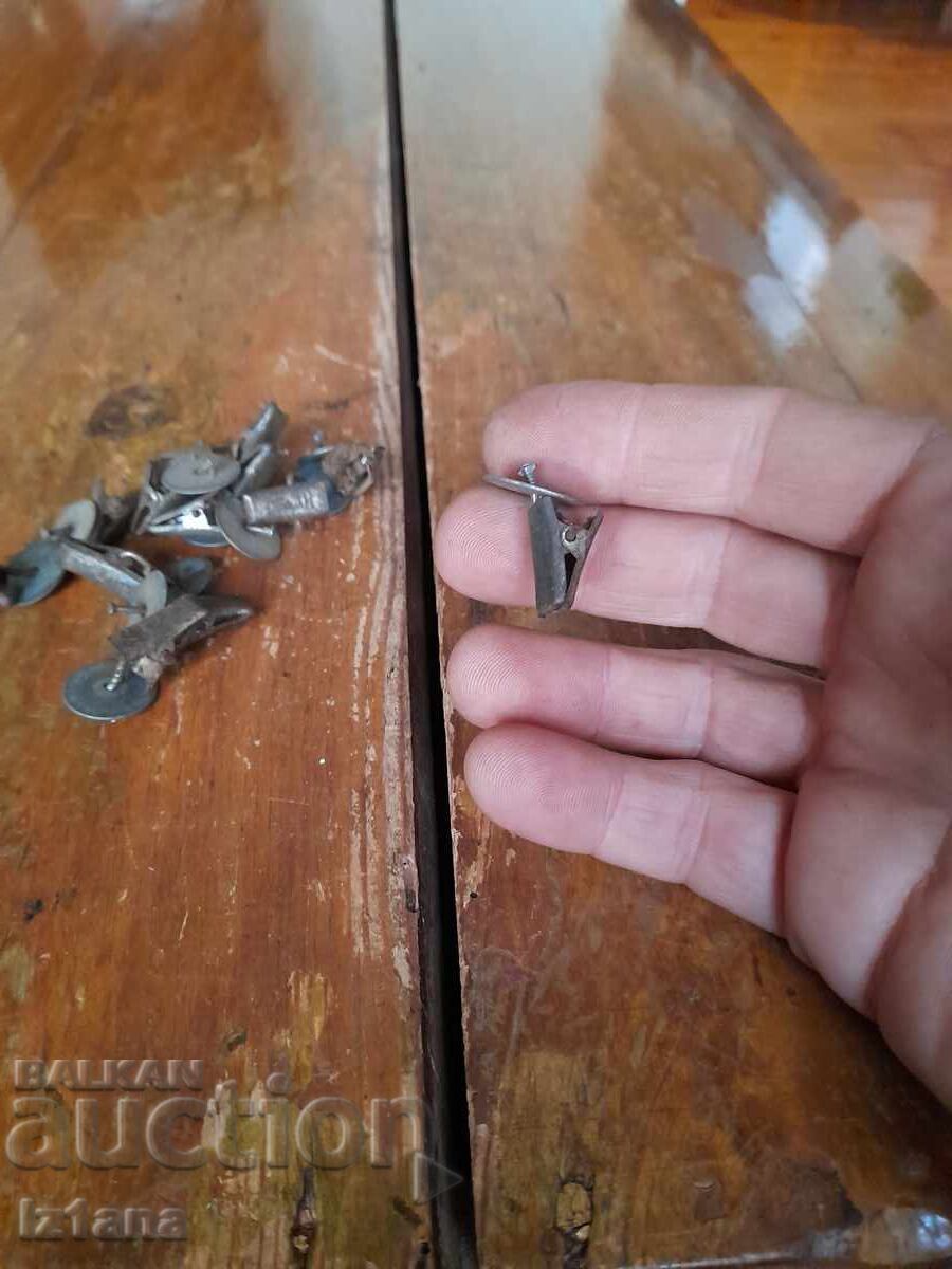 Аукцион Стари кукички,куки за пердета Аукцион Стари кукички,куки за пердета