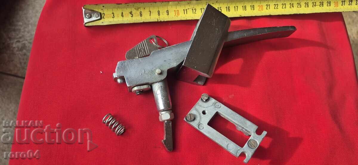 HANDLE - KEY - CAM - 2