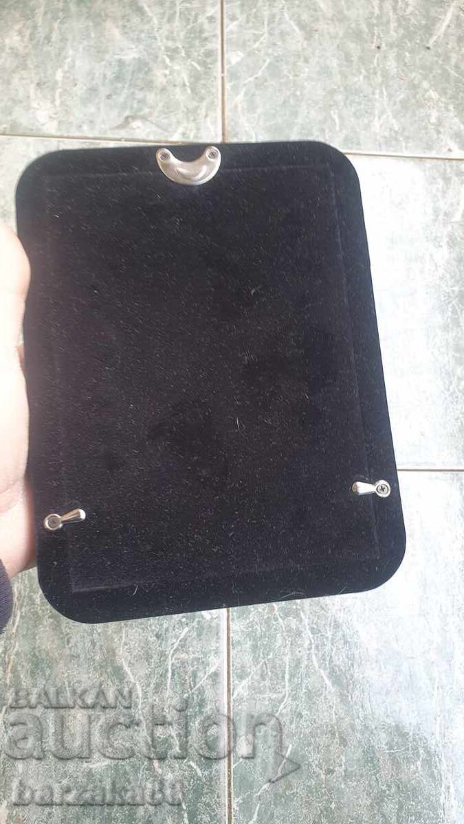 Επιχρυσωμένο πλαίσιο φωτογραφίας με τιμή € 10.00 | 19.56 BGN