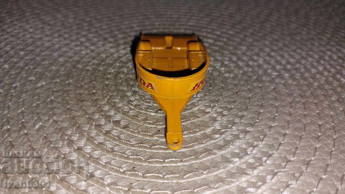 cutie de chibrituri cu preț € 15.00 | 29.34 BGN