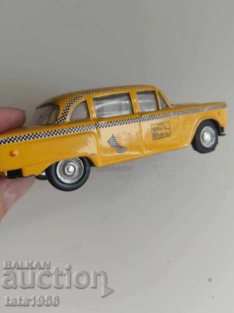Mașină Coș Taxi model Checker-Marathon cu preț € 26.80 | 52.42 BGN