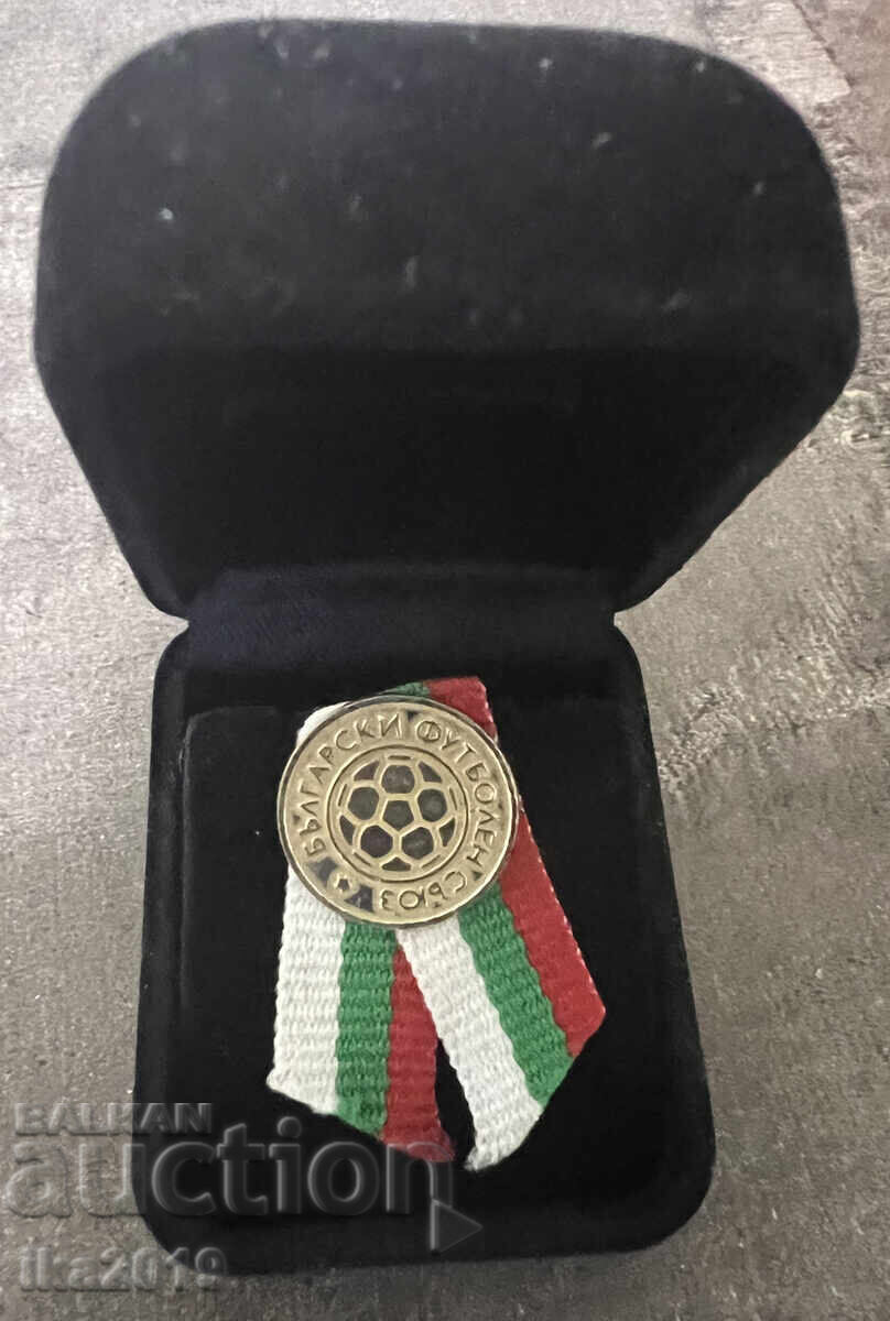 Semn de argint rar al Uniunii Bulgare de Fotbal cu semnătura