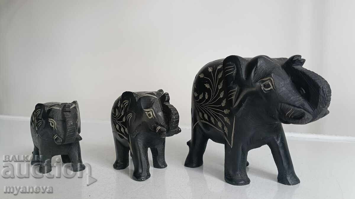 Elefănței indieni din piatră naturală, granit cu preț € 50.00 | 97.79 BGN