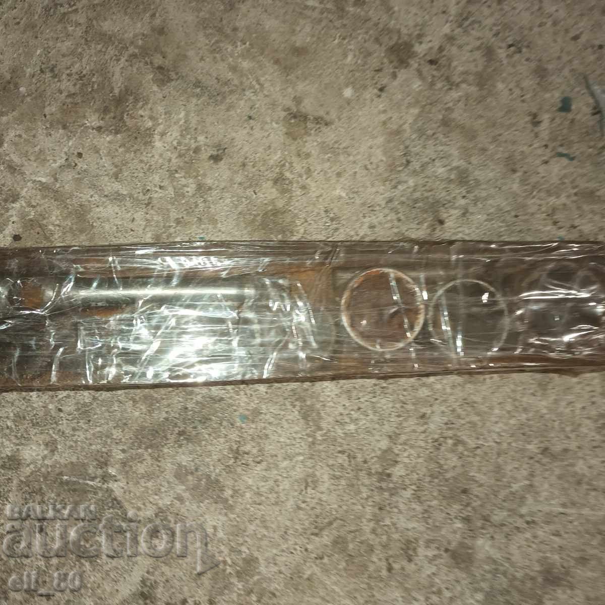 Licitație Set de scule în cutie metalică, capacul lipsă de sus