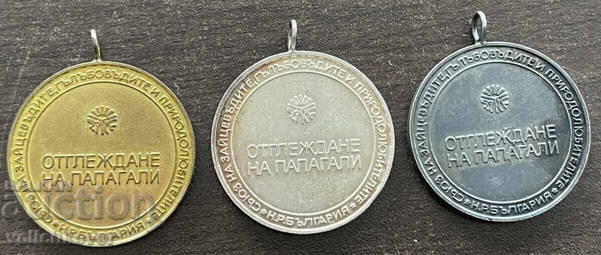 42708 Bulgaria 3 medalii secția Papagali către Uniunea Crescătorilor de Iepuri cu preț € 30.00 | 58.67 BGN