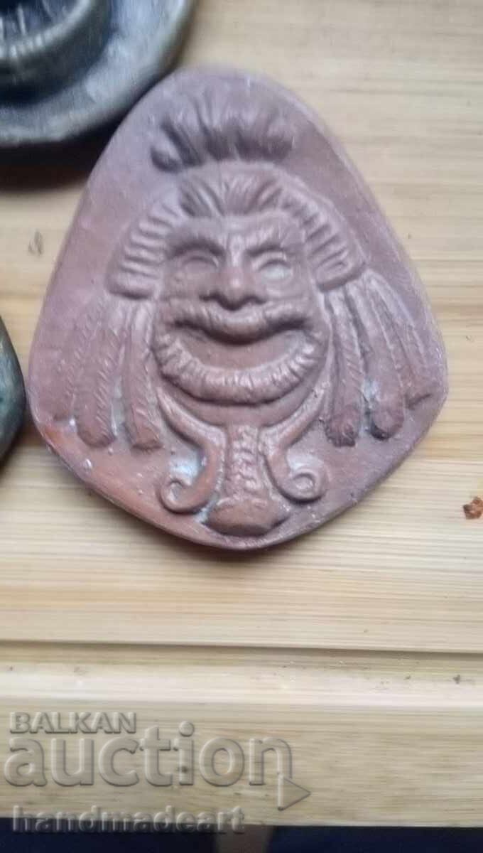 Τρία κεραμικά μαγνητάκια ψυγείου - ΕΛΛΗΝΙΚΕΣ ΘΕΑΤΡΙΚΕΣ ΜΑΣΚΕΣ με τιμή € 10.00 | 19.56 BGN