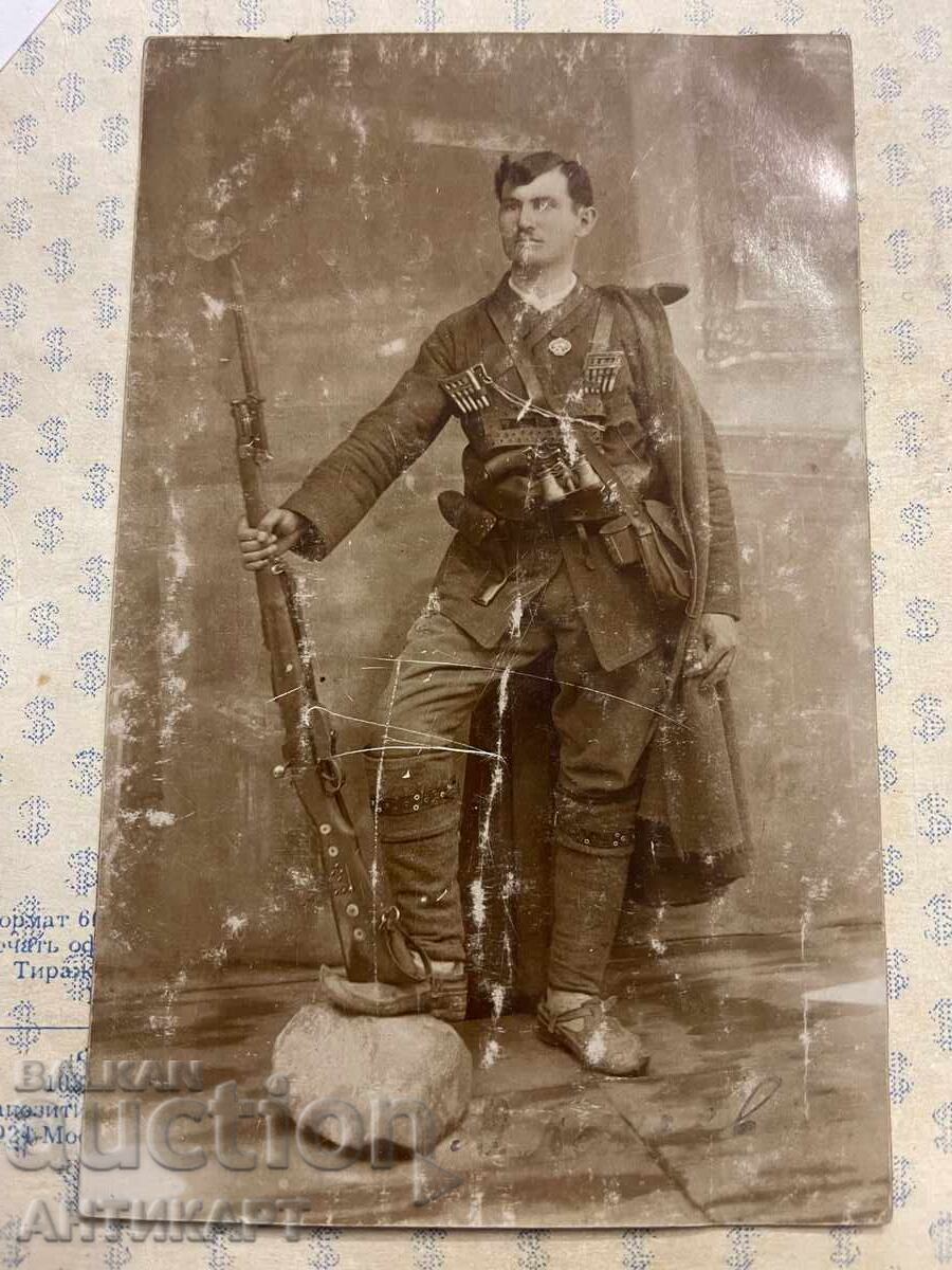 Fotografie VMRO comite voievod cetnic cu armă și semnătură