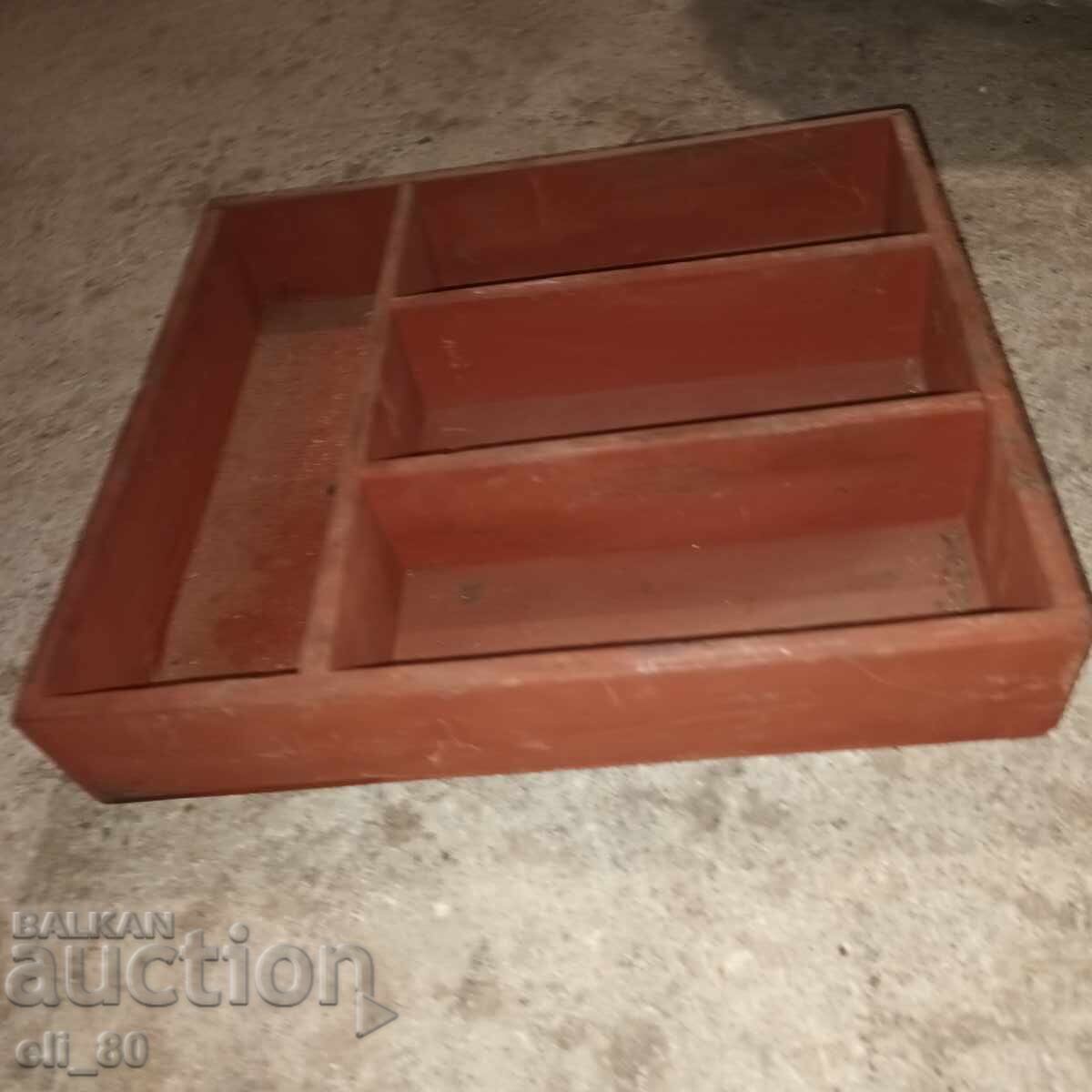 Cutie din lemn cu compartimente, ca nouă - 5