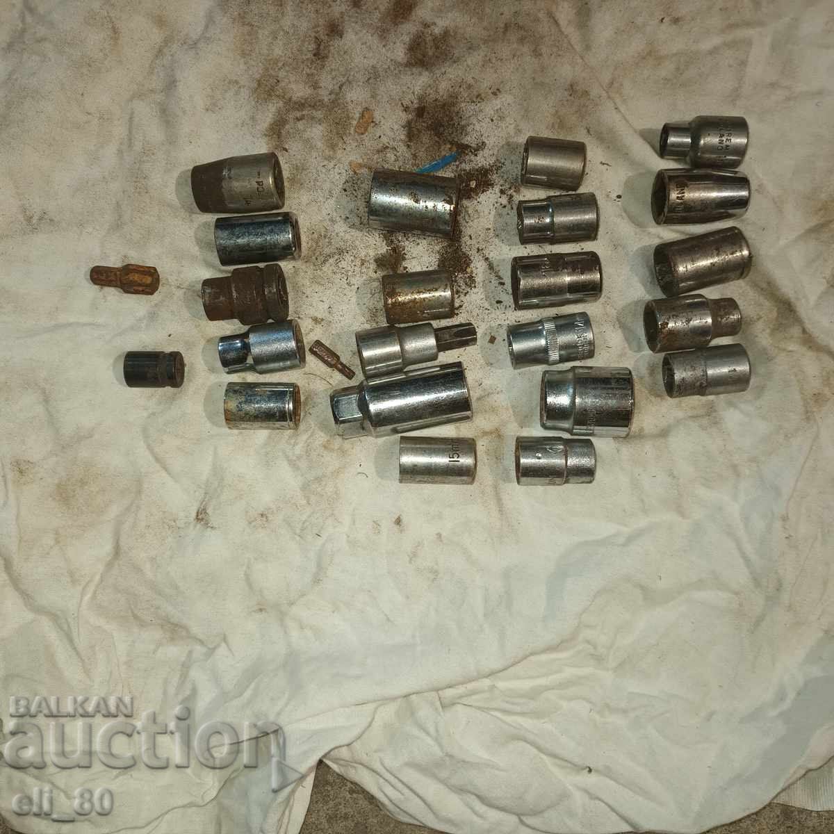 Chei tubulare pentru set de scule cu preț € 22.00 | 43.03 BGN