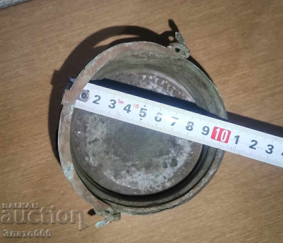 Старо бакърено котленце с цена € 10.00 | 19.56 лв. Старо бакърено котленце с цена € 10.00 | 19.56 лв.