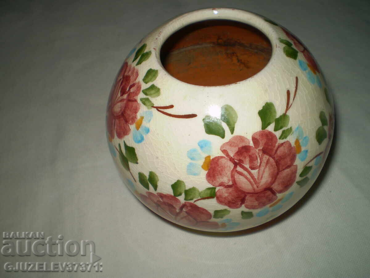 Vază ceramică cu motive florale cu preț € 39.00 | 76.28 BGN