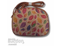 Стилна дамска чанта в четири различни варианта