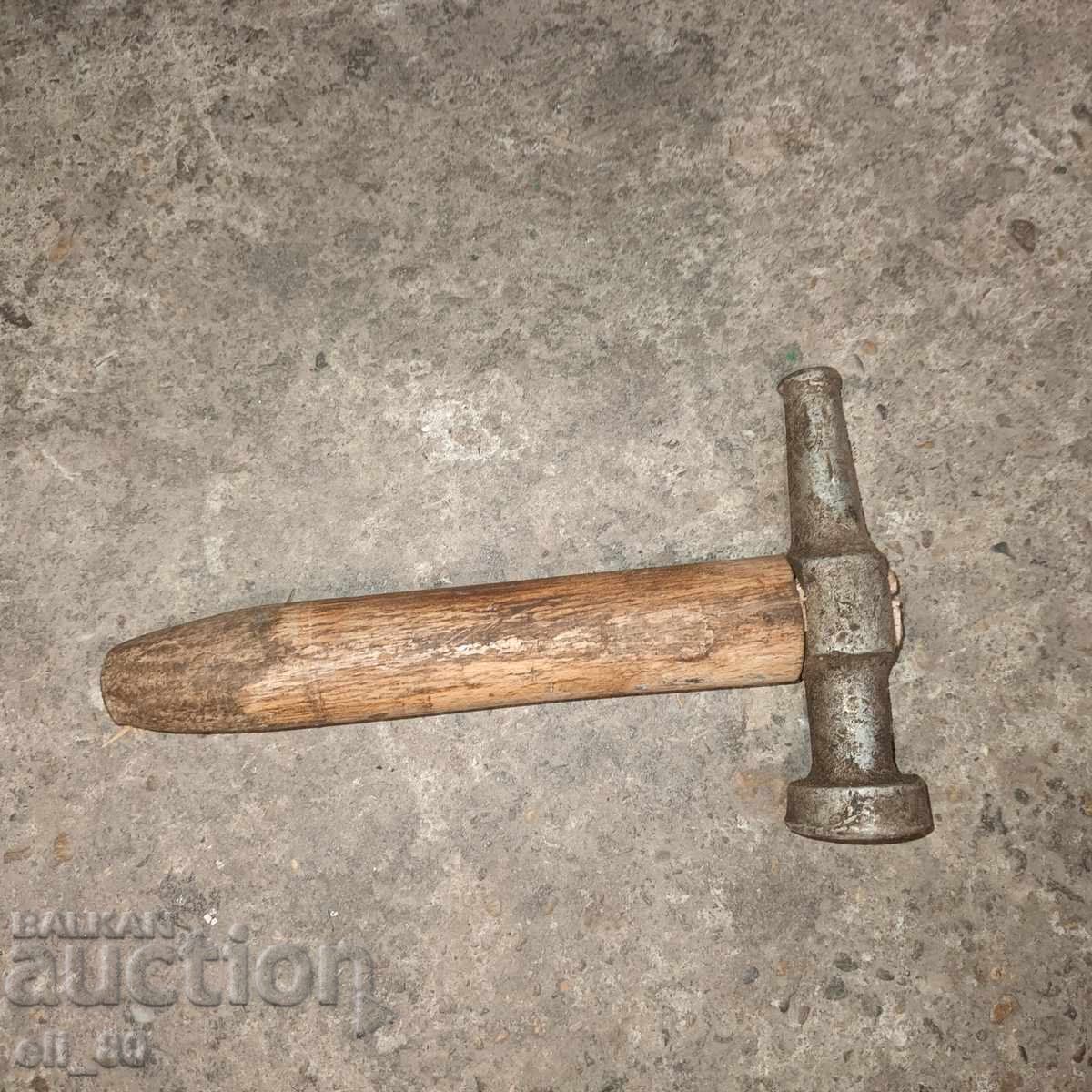 Licitație Ciocan din aluminiu