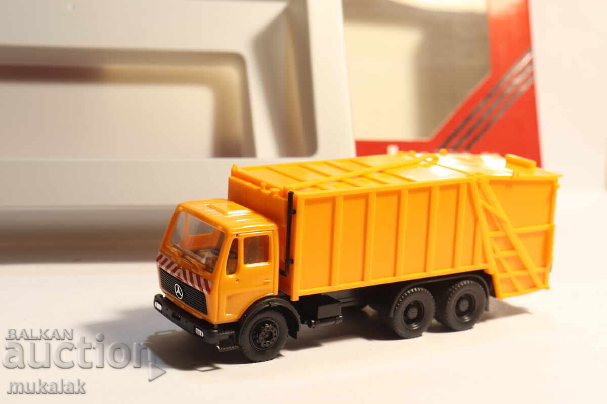 HERPA H0 1/87 MERCEDES TRUCK MODEL CAR - 7 HERPA H0 1/87 MERCEDES TRUCK MODEL CAR - 7