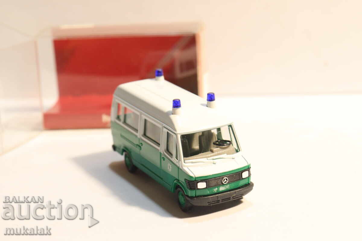 Livrarea HERPA H0 1/87 MERCEDES 207 POLIȚIE POLITSIYA KOLICHKA MODEL