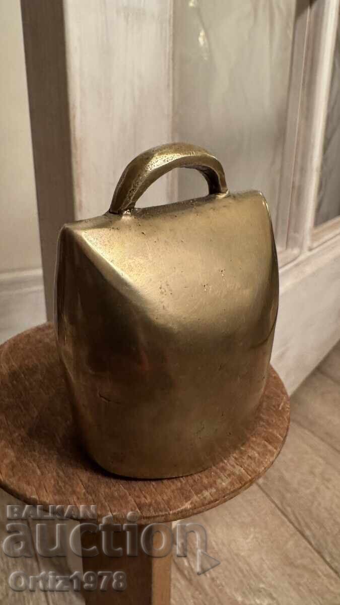 Cazan masiv de bronz, clopot – 240g