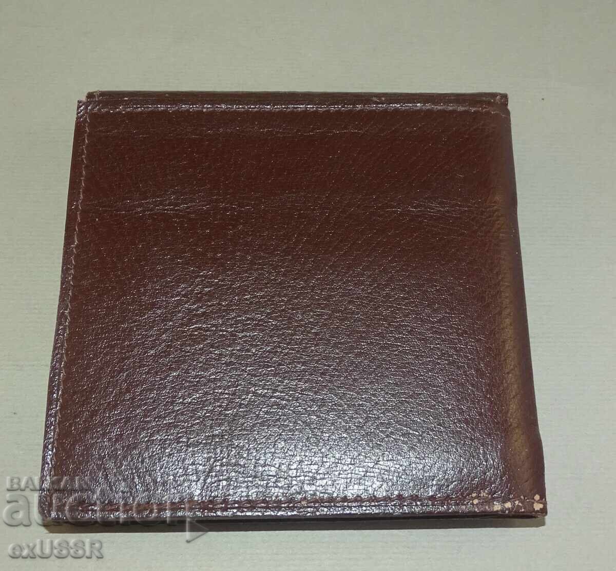 Auction  Old social (or: from the era of socialism) Polish leather wallet with tag