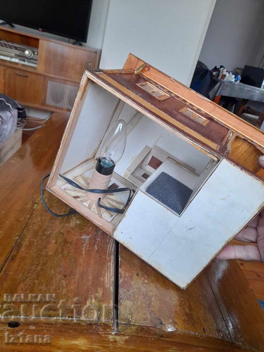 Căsuță veche din lemn, decorațiune - 6 Căsuță veche din lemn, decorațiune - 6