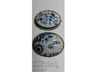 Broșe olandeze antice cu motive pictate manual pe porțelan