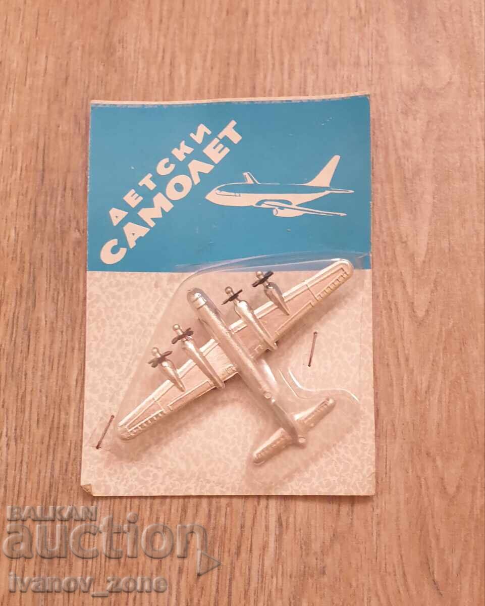 Avion de jucărie vechi, în ambalajul original cu preț € 25.00 | 48.90 BGN